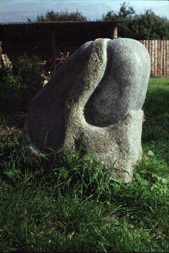 Fotograf: Eget foto
Værk  titel: Urkraft 
Værk  type: Skulptur 
Materiale: Granit 
Størrelse: 90 x 40 x 85 cm 