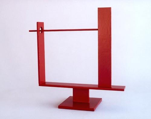 Fotograf: Jakob Skov-Hansen
Værk  titel: Konkret skulptur 
Værk  type: Skulptur 
Materiale: Jern 
Størrelse: 37 x 40 x 15 cm. 
Færdiggjort: 1999 