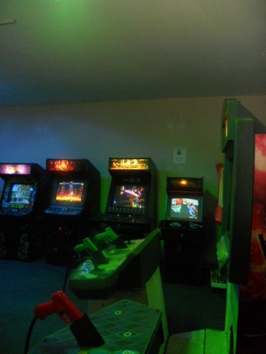 GAMIFICATION COOL EMPLOYEE GAME ROOM